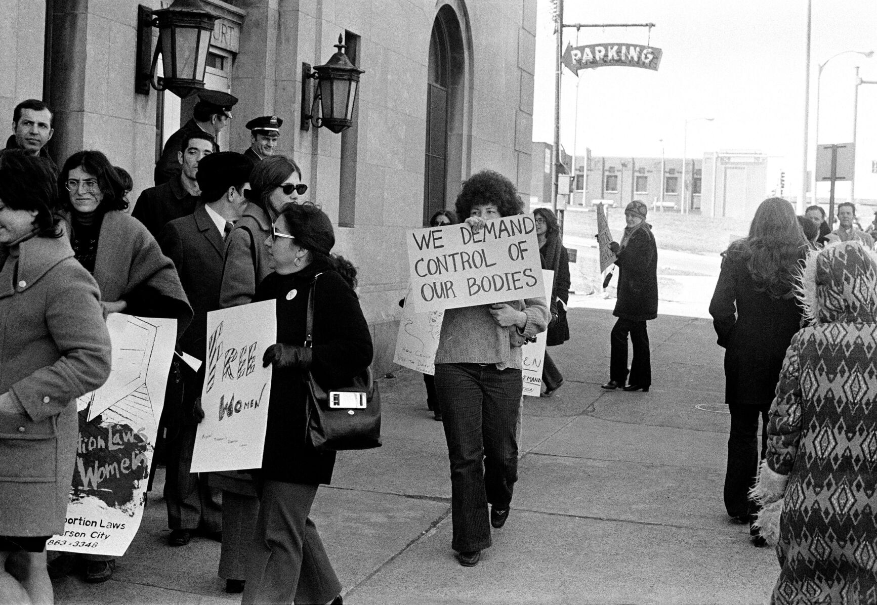 1976